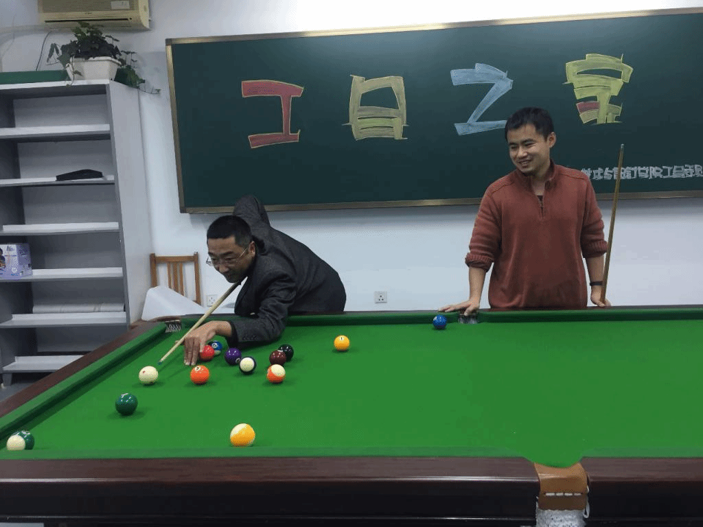 台球比赛精彩瞬间
